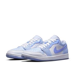 Air Jordan 1 Mighty Swooshers 低筒/白色/霧藍/情人節