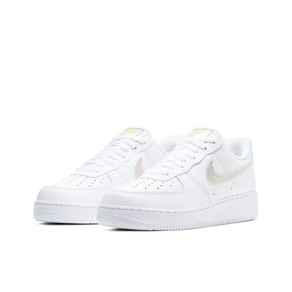 Nike Air Force 1 Iridescent Pixel 低筒/白色/彩虹像素