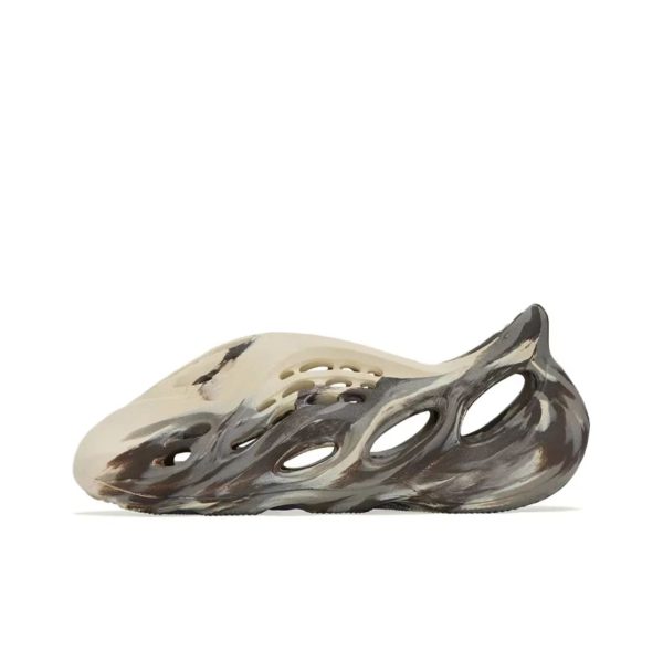 adidas originals Yeezy Foam Runner 油畫"MX Cream Clay" 潮流運動涼鞋男女同款灰棕奶油黏土