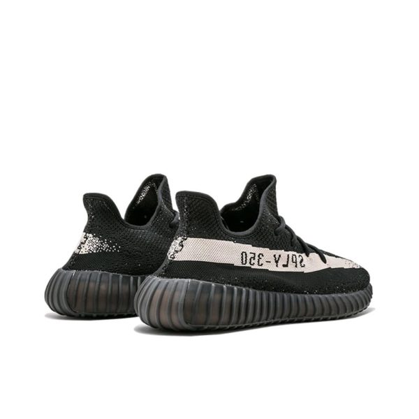 Adidas Originals Yeezy Boost 350 V2 黑白：圖片 3