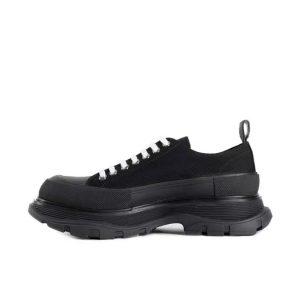Alexander McQueen Tread Slick 繫帶休閒鞋碳黑/白色