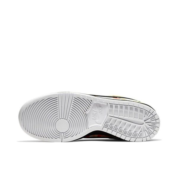 Nike SB Dunk Low Pro QS "Roswell Raygun" 黑紮染外星人男女同款：圖片 2