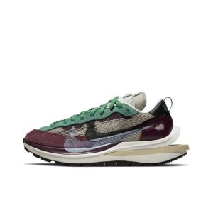 Sacai x Nike VaporWaffle string villain red 低筒運動休閒鞋男女同款酒紅