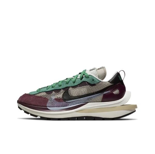 Sacai x Nike VaporWaffle string villain red 低筒運動休閒鞋男女同款酒紅