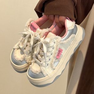 厚底板鞋女2025新款ins小眾復古麵包鞋學生百搭休閒運動小白鞋子