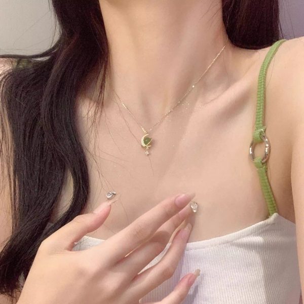 和田玉星月項鍊女輕奢感高級感星星月亮鋯石鎖骨鏈圍繞行星頸鏈：圖片 4