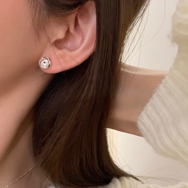 輕奢百搭毛線球耳環女2025時尚簡約耳環小眾設計高級感耳飾：圖片 3