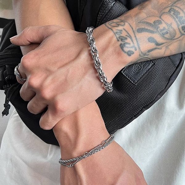 男士嘻哈hiphop潮男粗款霸氣手鍊痞帥美式鈦鋼不掉色手飾銀色手環：圖片 2