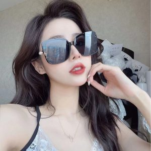全新韓版珍珠氣質太陽眼鏡網紅同款方格墨鏡女街拍太陽眼鏡