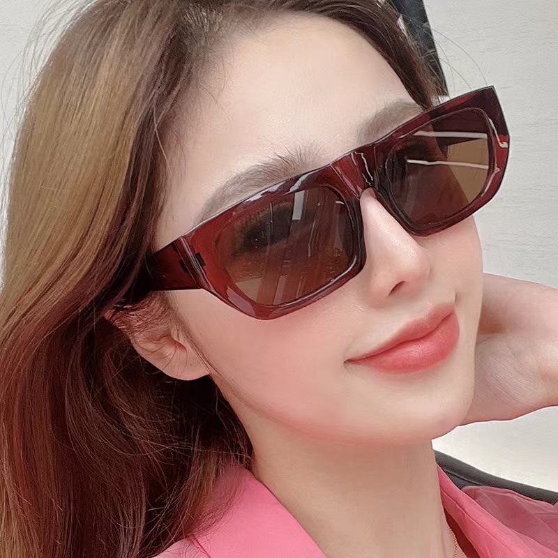 全新歐美小框時尚太陽眼鏡潮流街拍太陽眼鏡復古個性街拍墨鏡女