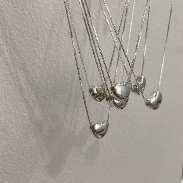 韓國愛心吊墜項鍊女氣質簡約冷淡風鎖骨鏈小眾高級感頸鍊時尚：圖片 4