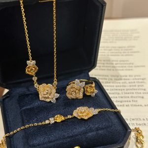 法式復古布拉格石雙生玫瑰花項鍊女小眾設計感輕奢氣質山茶花鎖骨鏈新