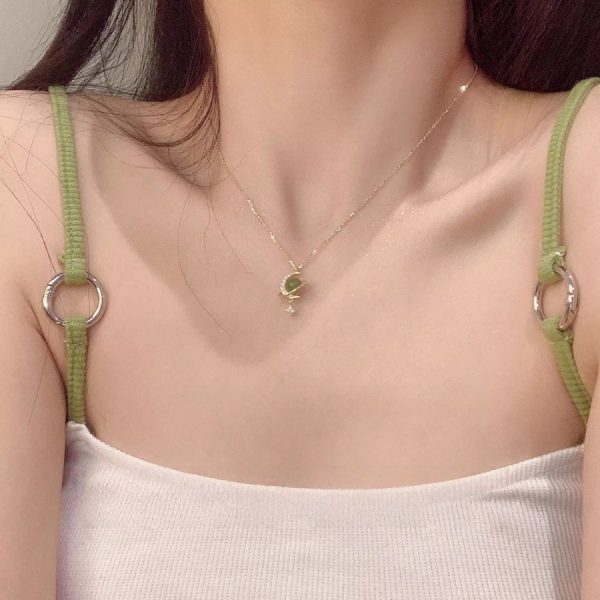 和田玉星月項鍊女輕奢感高級感星星月亮鋯石鎖骨鏈圍繞行星頸鏈