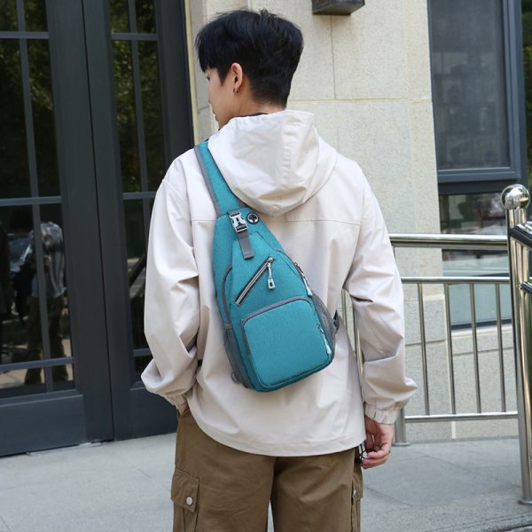 新款胸包男小包防潑水休閒斜背包高級感牛津布肩包：圖片 3