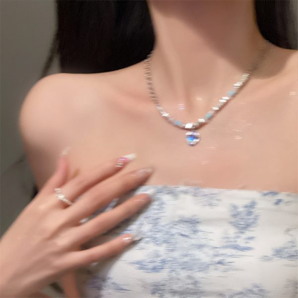 月光石愛心項鍊女串珠頸鍊高級感少女小眾設計網紅鎖骨鏈項鍊：圖片 4