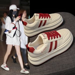 爆款超火厚底小白鞋女2025春季新款增高板鞋百搭休閒學生運動女鞋