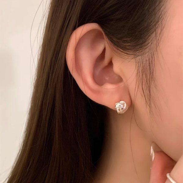 輕奢百搭毛線球耳環女2025時尚簡約耳環小眾設計高級感耳飾：圖片 4