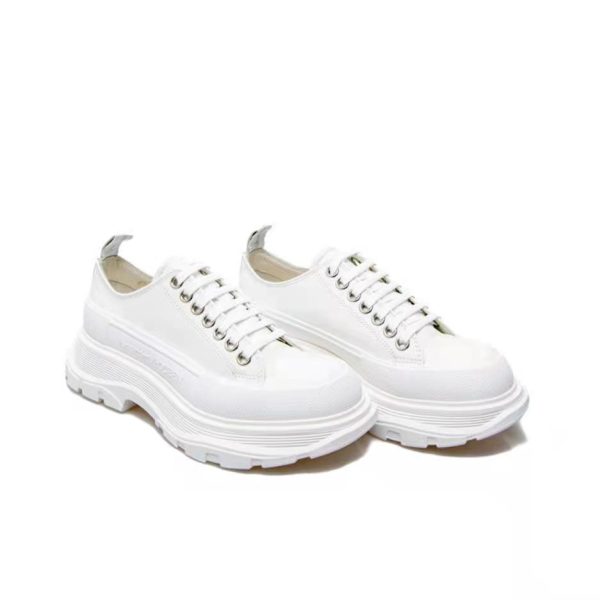 Alexander McQueen Tread Slick 繫帶休閒鞋純白：圖片 2