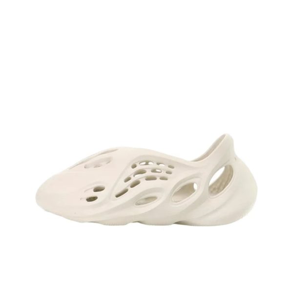 adidas originals Yeezy Foam Runner 沙色"Sand" 運動涼鞋男女同款