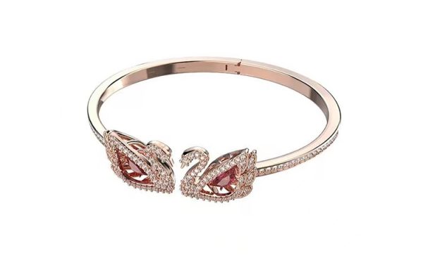 Swarovski/施华洛世奇  镂空天鹅手镯 5520713